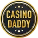 Tarjeta de casino con identidad nocturna y enfoque de alto rendimiento.